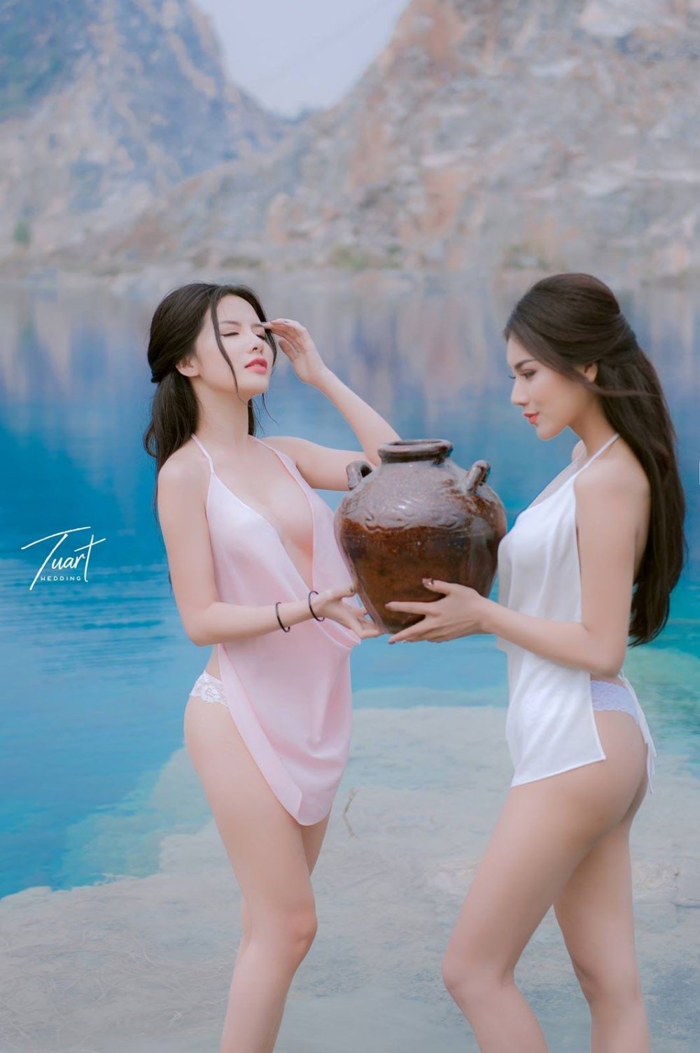 Syrian Rosides Indonesia Naked