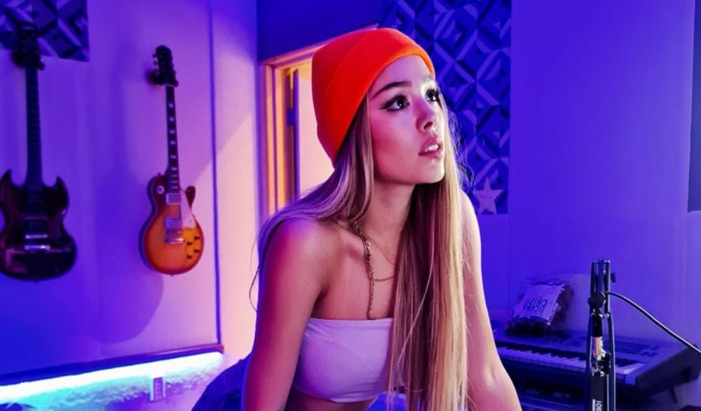 Danna Paola growth