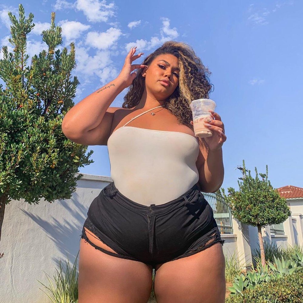 Model Alexus Danisha