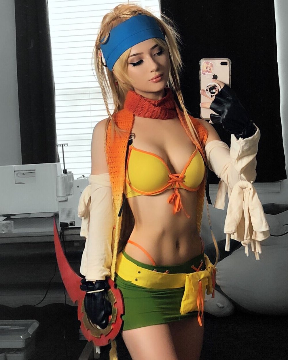 Cosplayers Rolyatistaylor