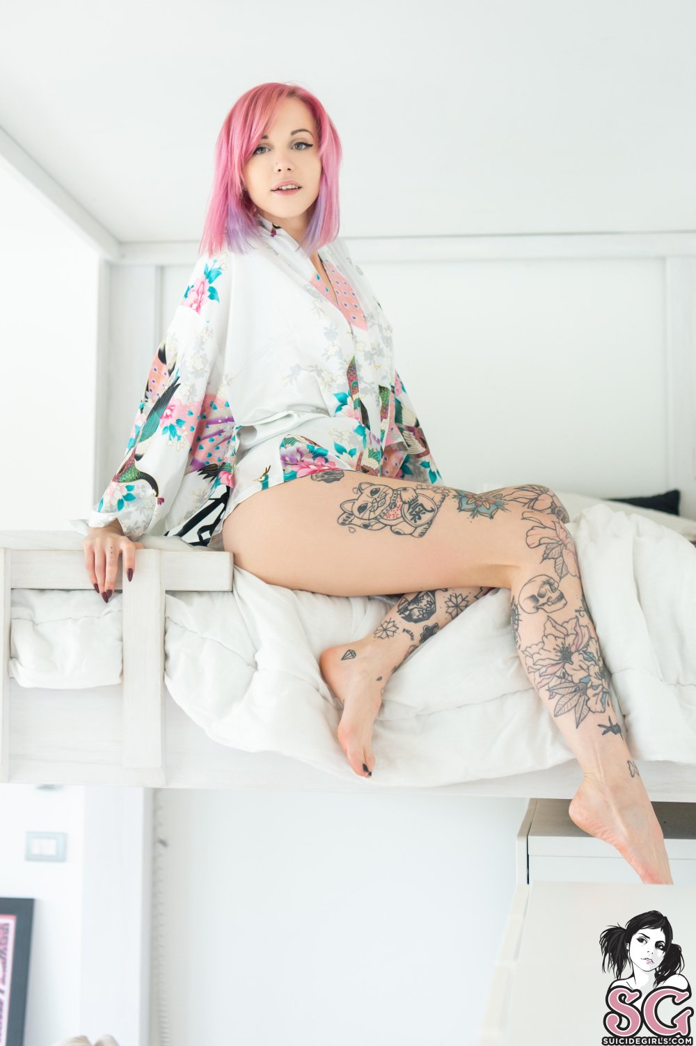 Suicidegirls Dicentrasix-Rain Day Surprise (26-08-2020)