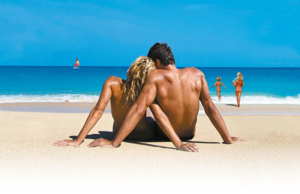 Men women beach nude