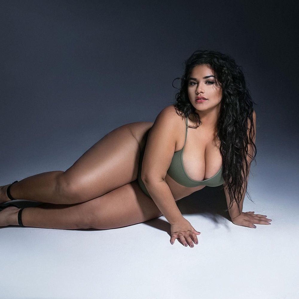 Amanda Santana Plus Size in a bikini