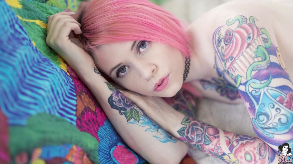 Saturn Suicidegirls