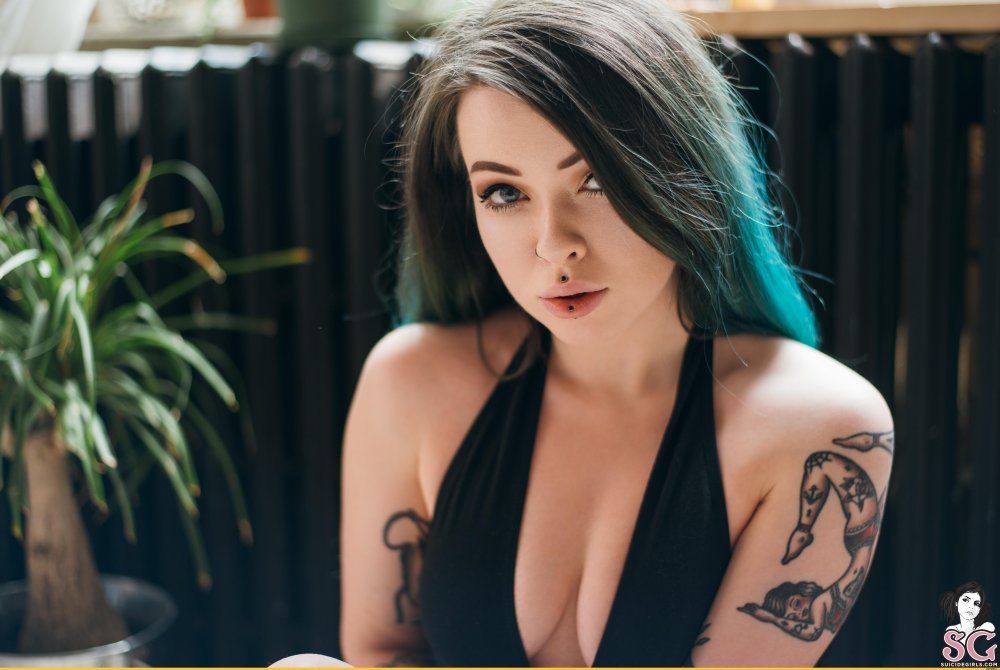 RIA McCarthy (Riae Suicide)