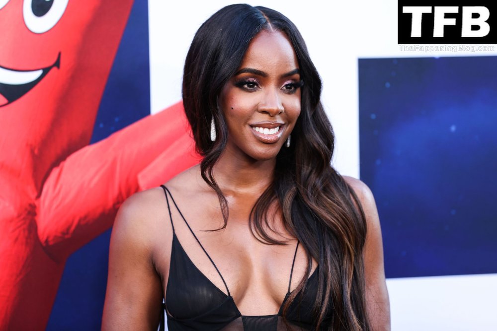 Kelly Rowland in a swimsuit
