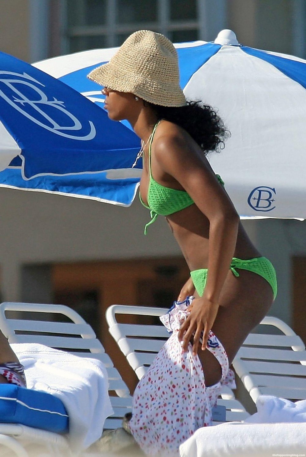 Kelly Rowland is crazy