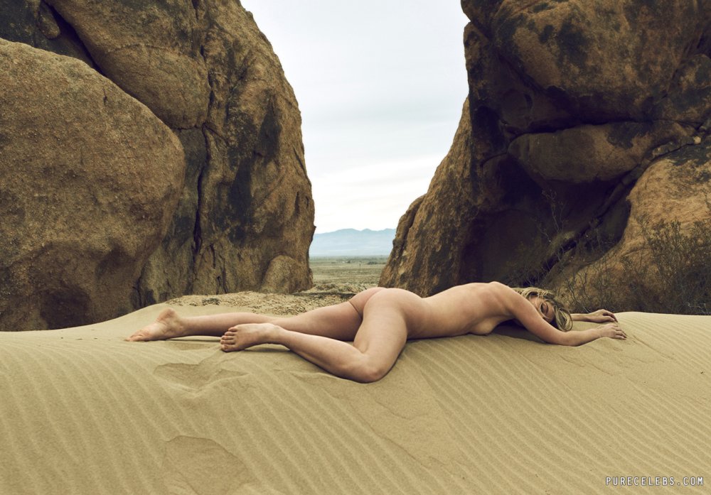 Lauren Bonner naked