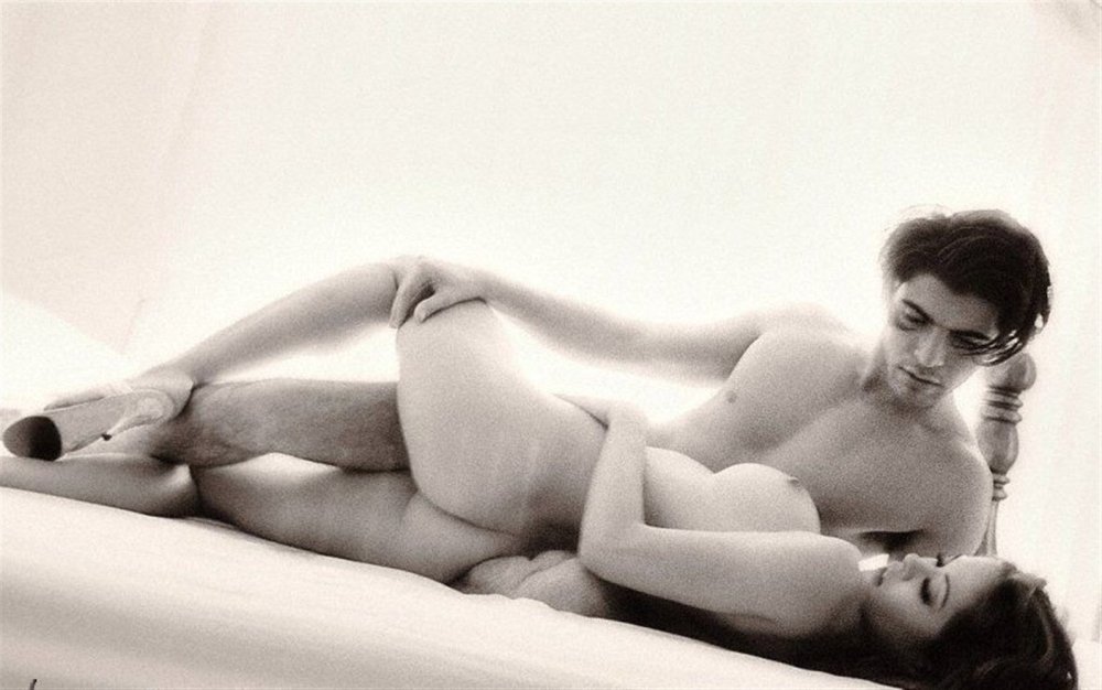 Brooke Burke Nude Black and White Gallery