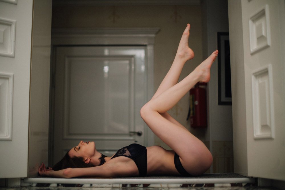 Yana Koshkina stockings tights