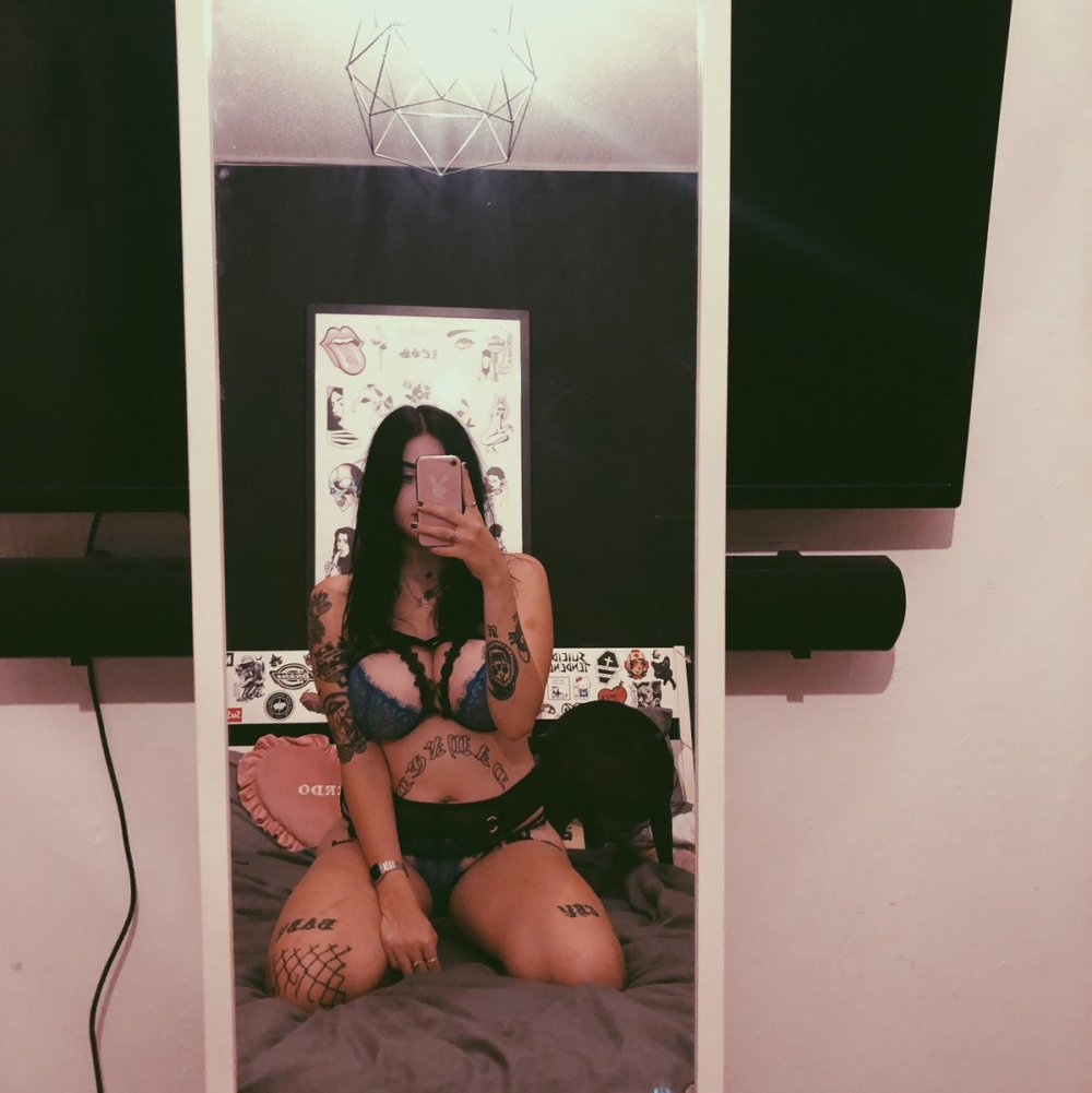 Son Watching Asian Girls Play Naked Football Beautiful Tits