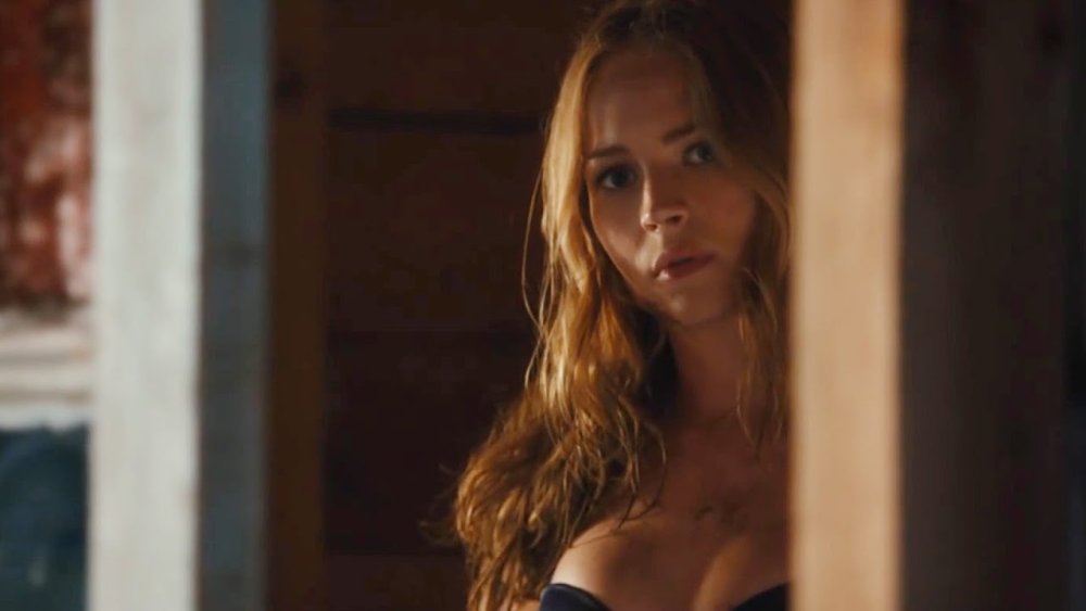 Britt Robertson photo naked