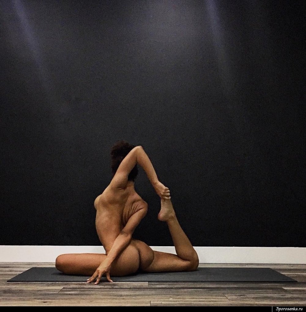 Inna Vidgof Yoga naked