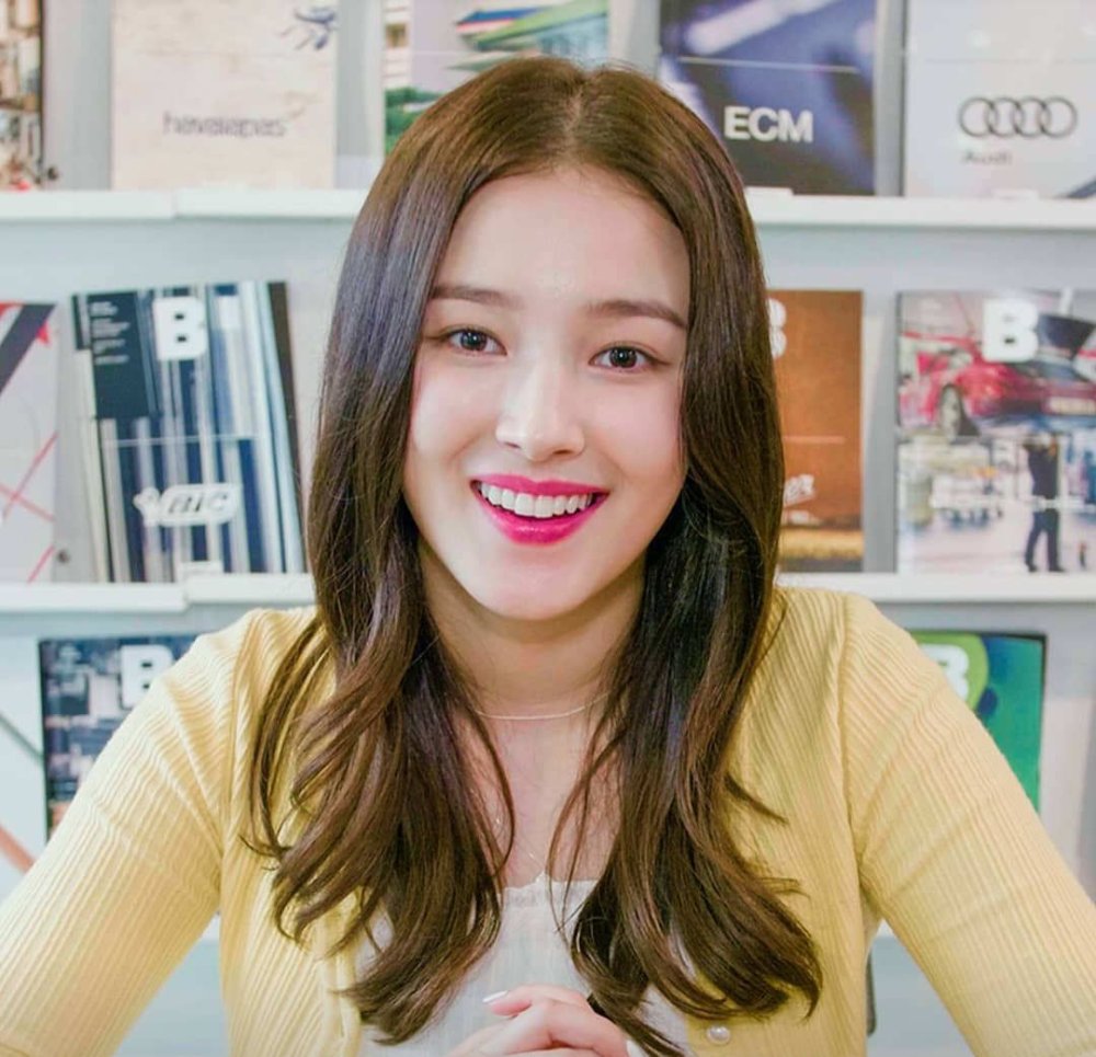 MOMOLAND Participants in Nancy 4 K