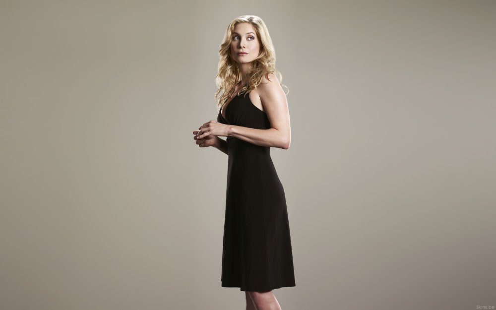 Elizabeth Mitchell naked