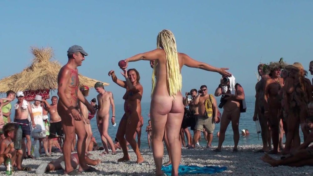Nudist day of Neptune