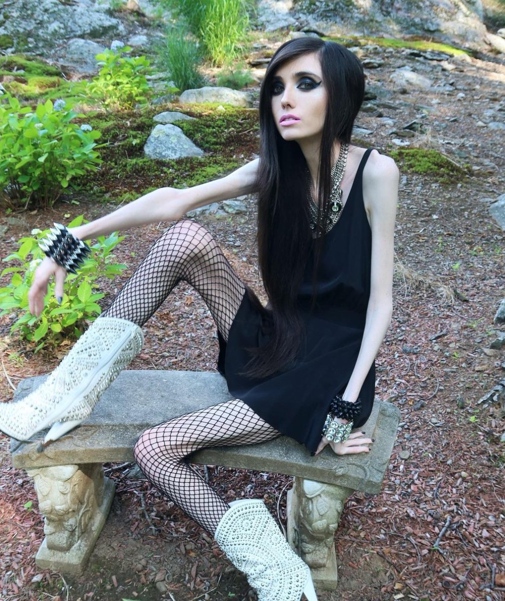 Eugenia Cooney to weight loss