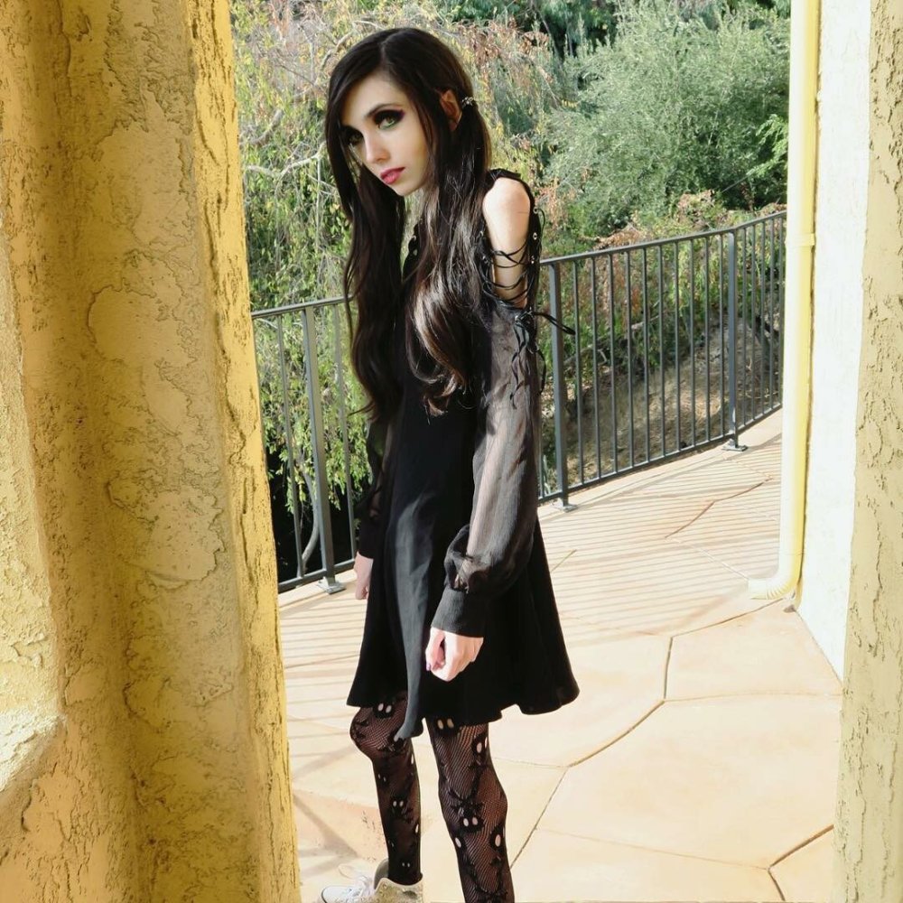 Eugenia Cooney 2019