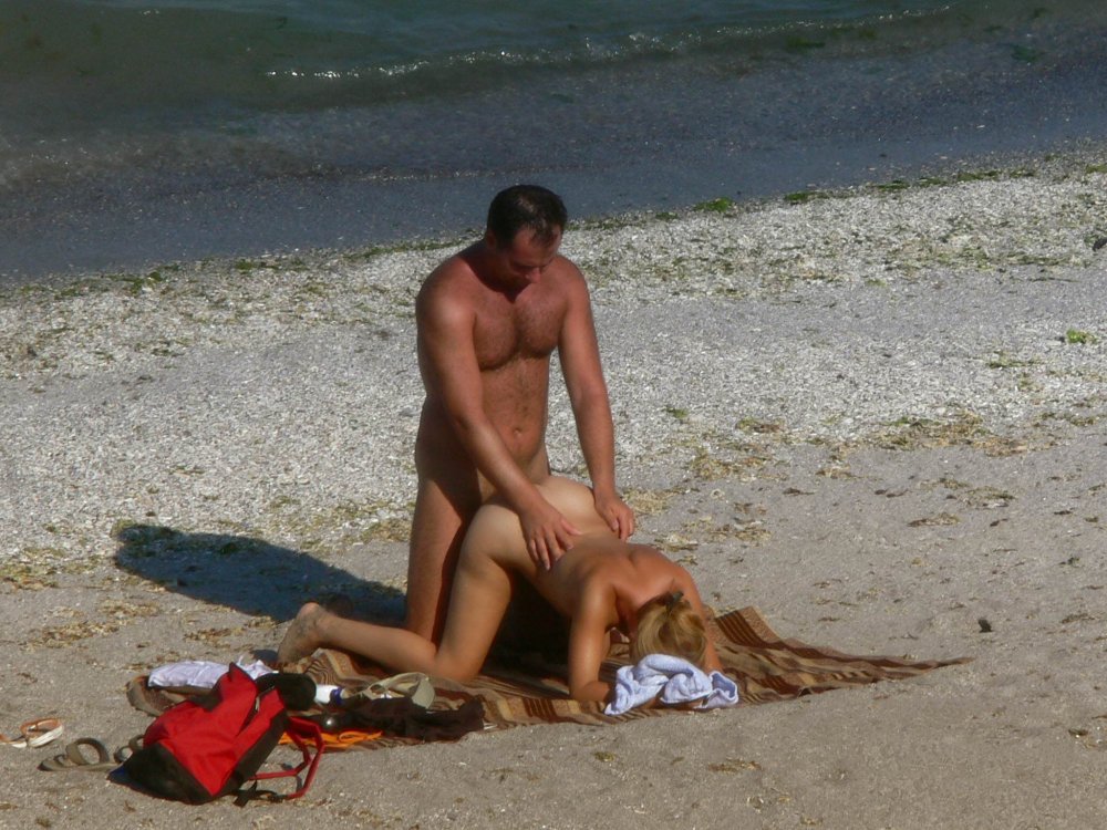 Night beach is private naked
