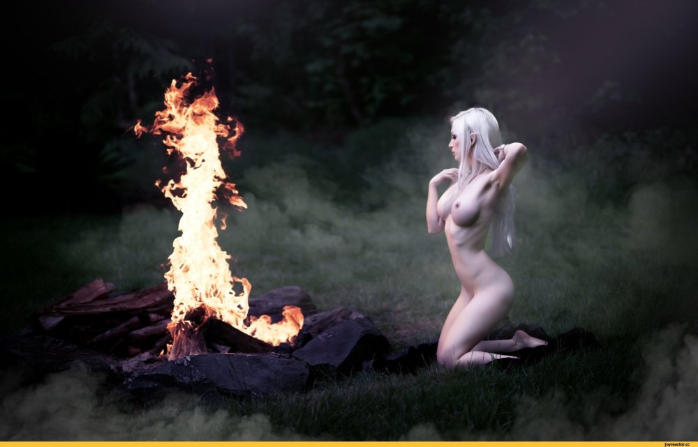 Fascinating girls nude