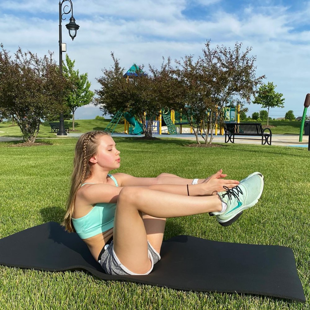 Angelina Polikarpova model 2020