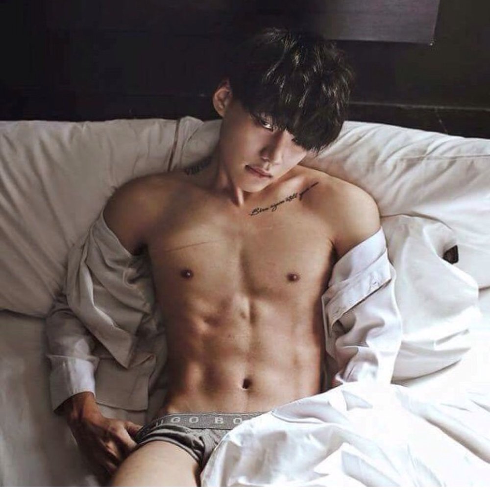 Korean guys aesthetics press