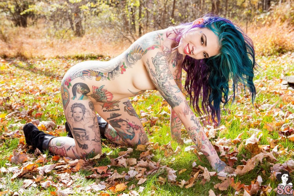 Erotic girls with tattoos