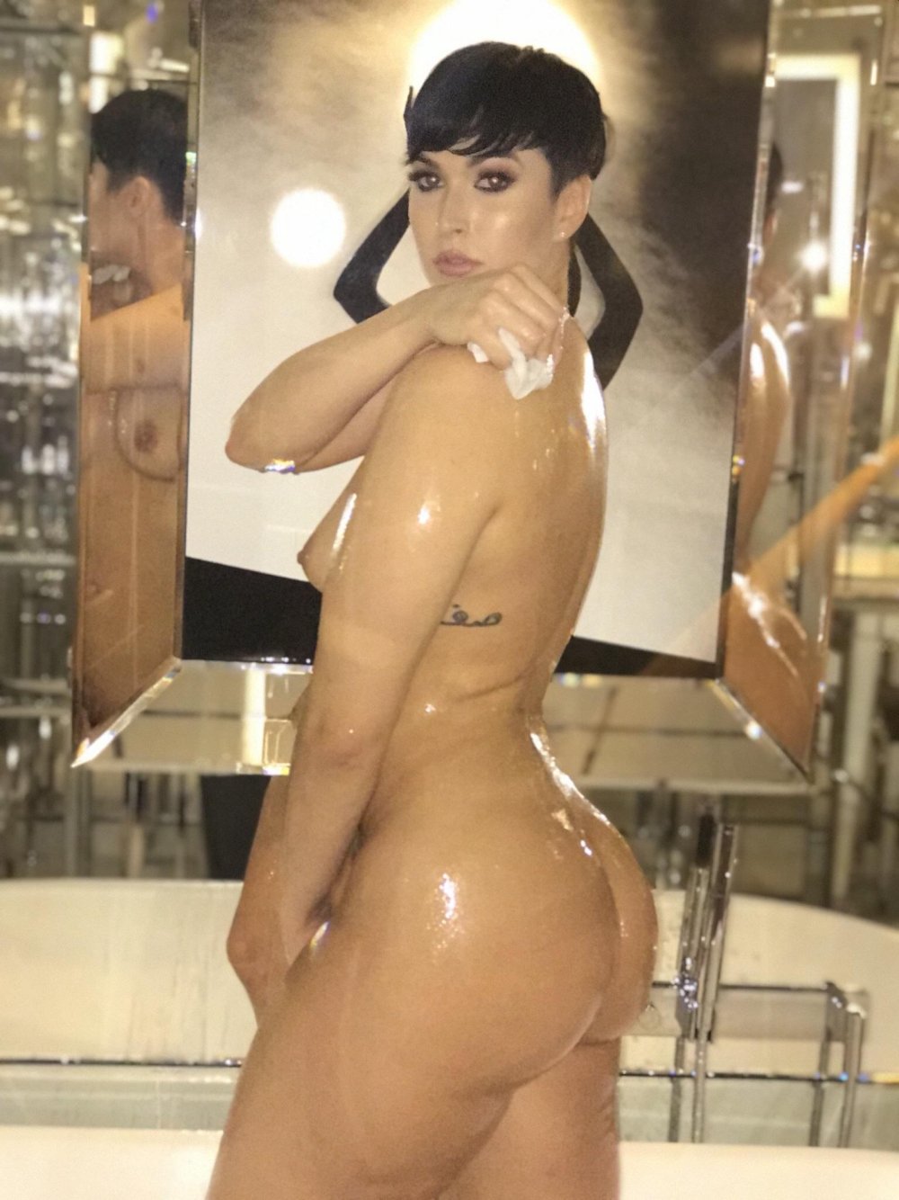 Zahra Alice pornography