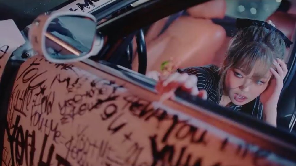 Jennie Kim Calvin Klein