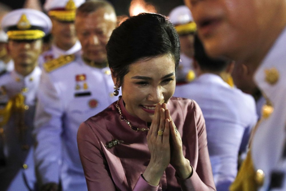 Sineenat wongvajirabhakdi