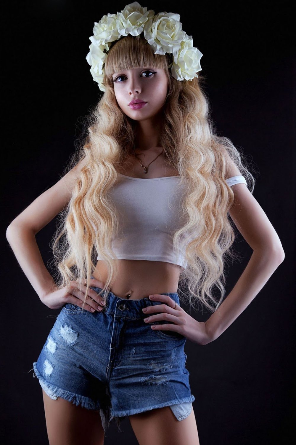 Live doll Barbie Angelica Kenova