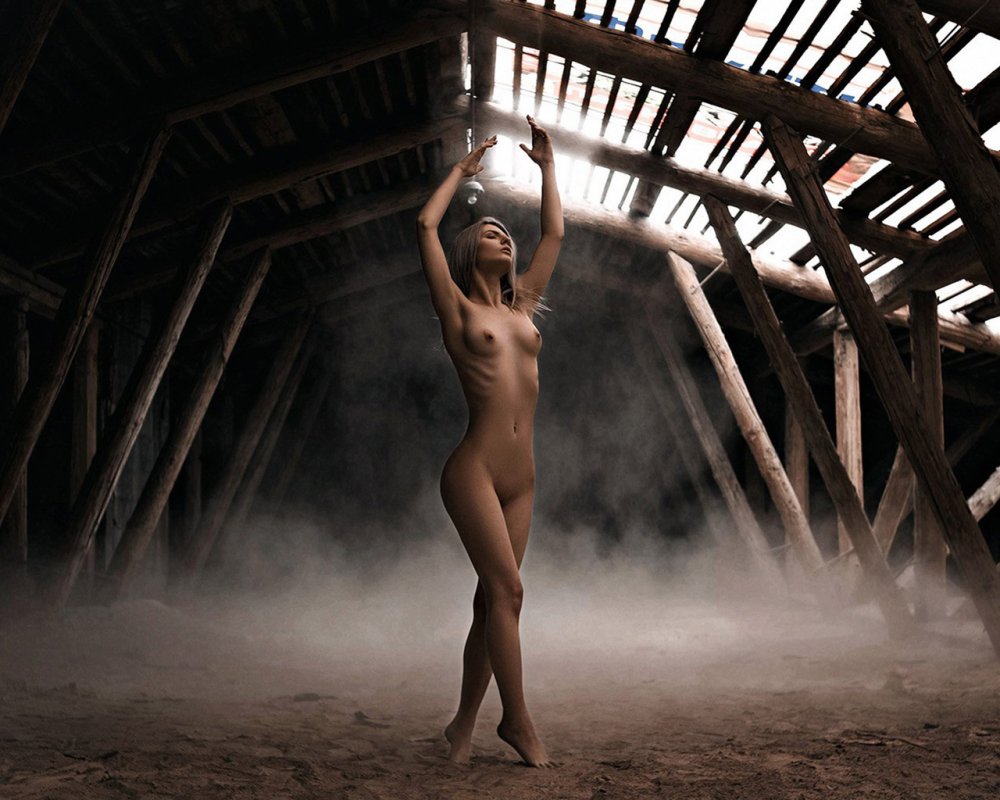 Naked women in captives