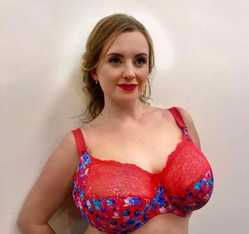 Adult woman with a large neckline
