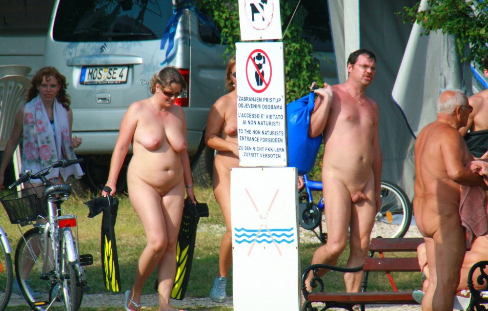 Famille Naturist Camping Naked Naked