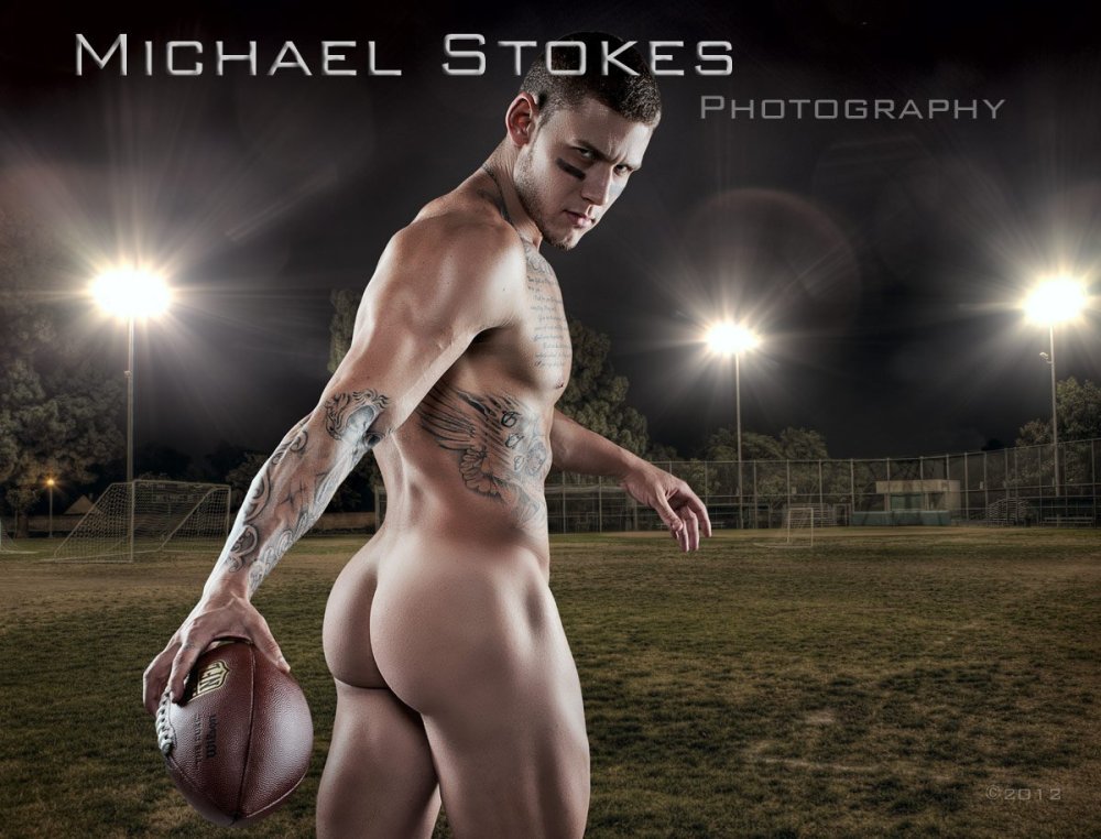 Naked ass football players