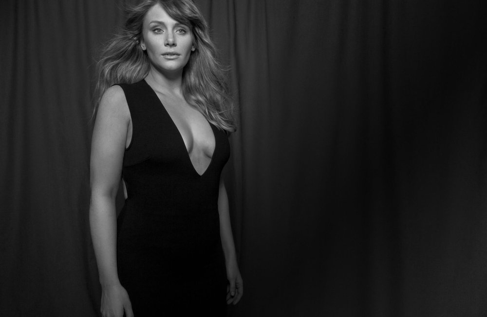 Bryce Dallas Howard Kiss