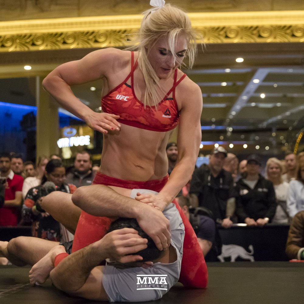Natalya Karandashova Fitness Model