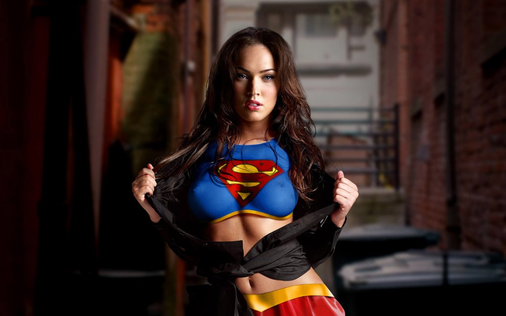 The girl superhero reads thoughts
