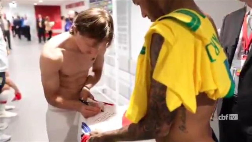 Neymar and his sister Raphael