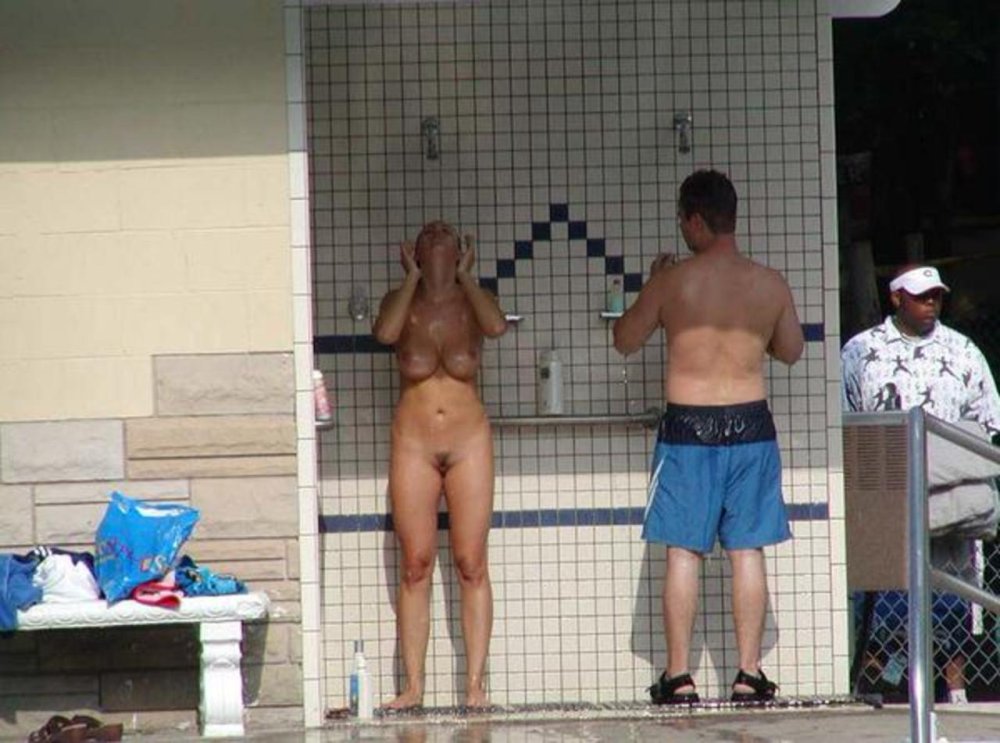 Melissa Mendini Naked in the shower