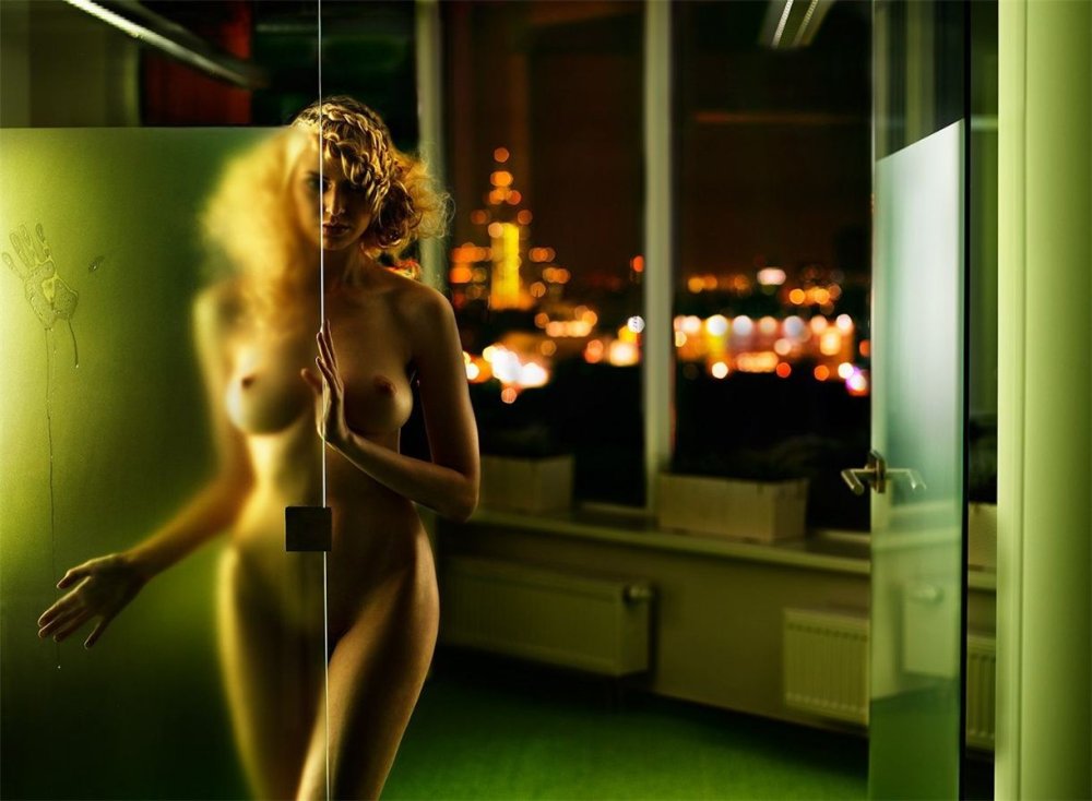 European blonde Nude