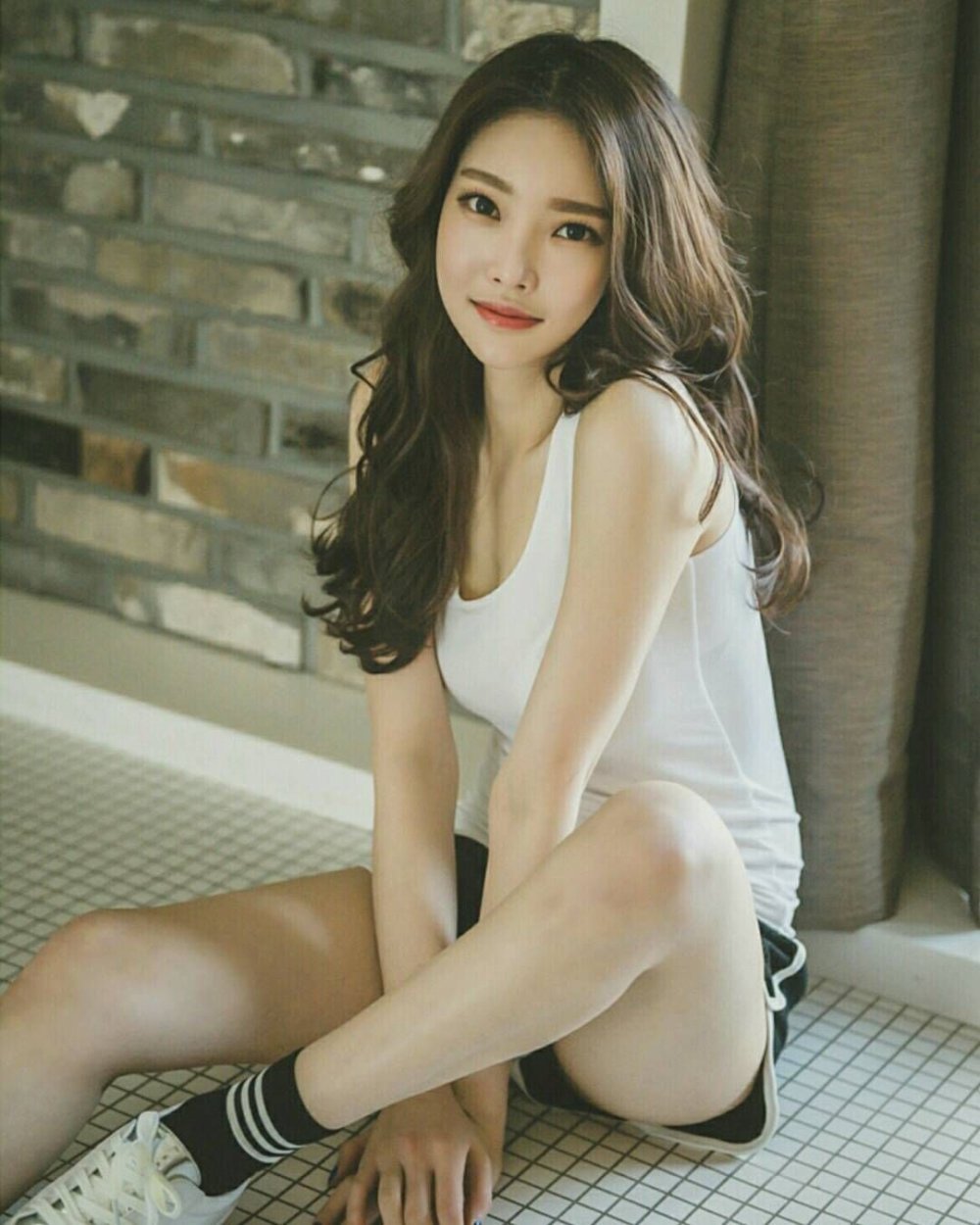 Korean supermodel Keng Si Huh