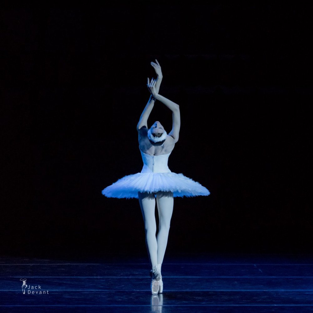 Maya Dumchenko Ballerina