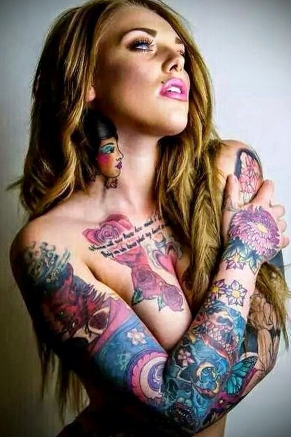 Beautiful tattooed girls