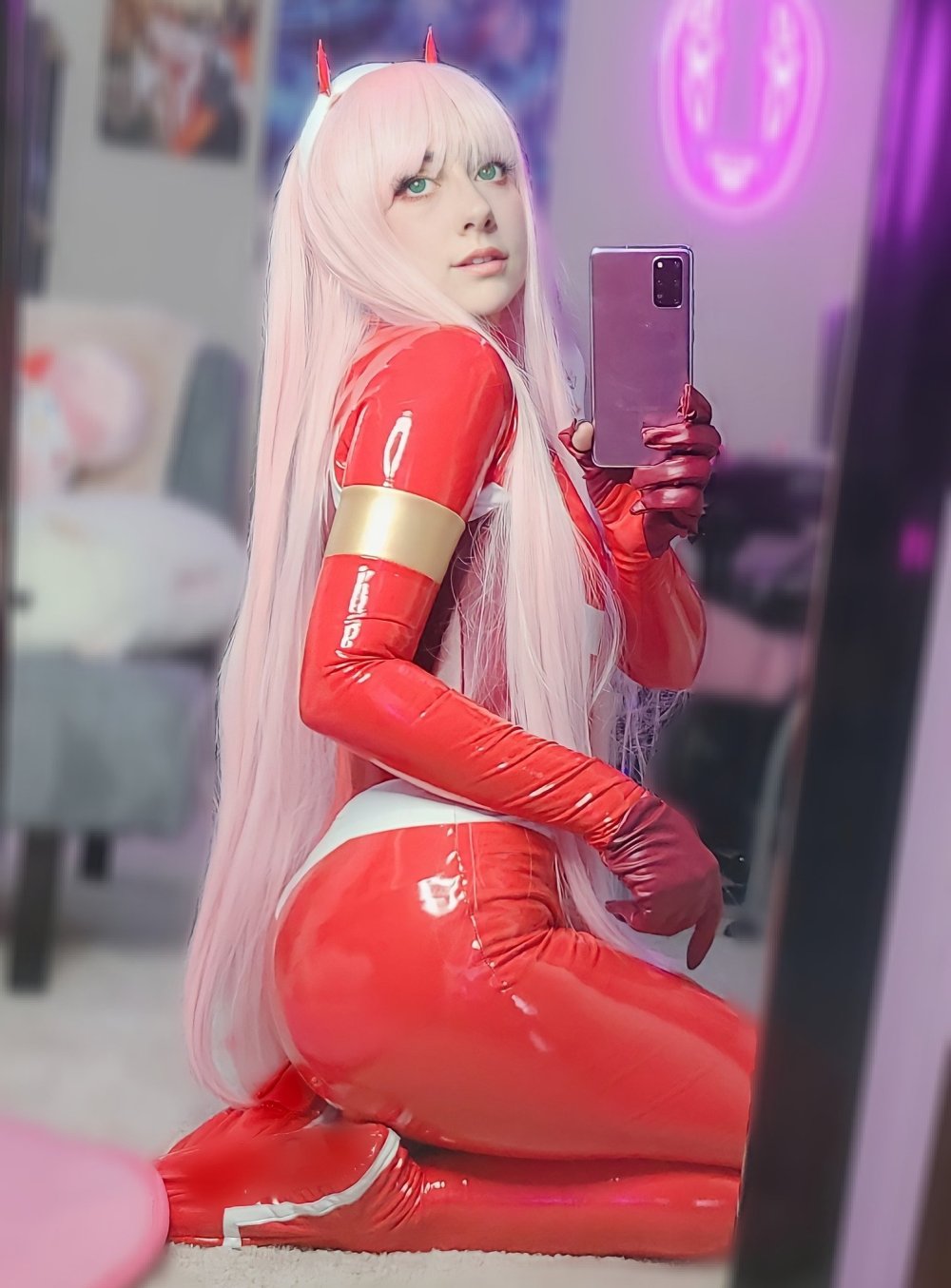 Sasha Holland Cosplay Zero Two