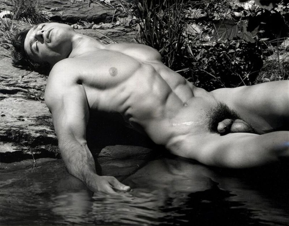 Cool naked guys