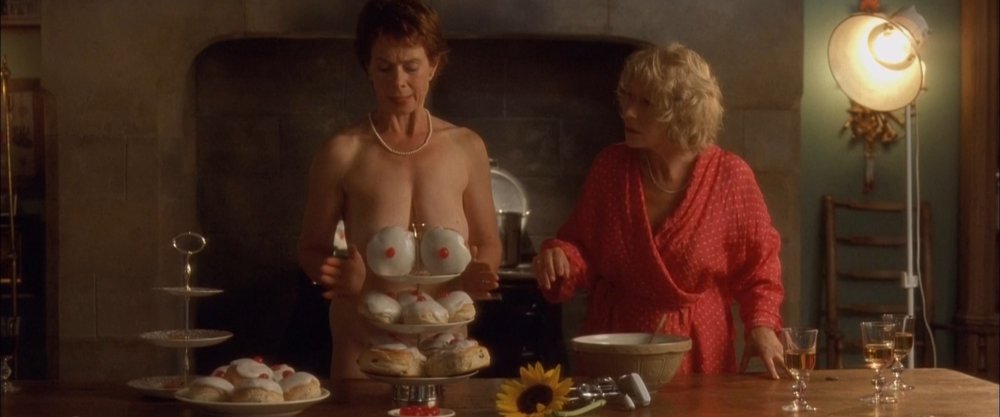 Helen Mirren naked breasts