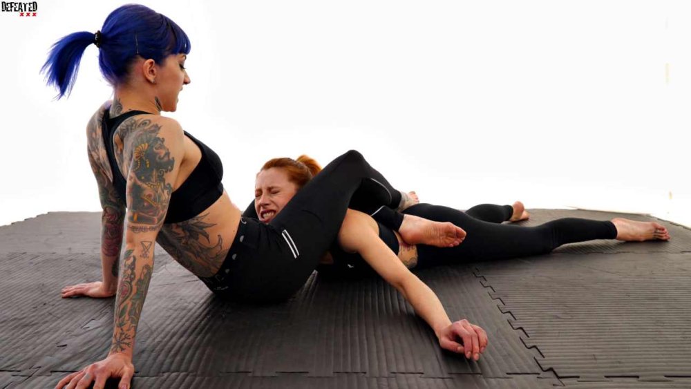 Extreme Fighting Girls