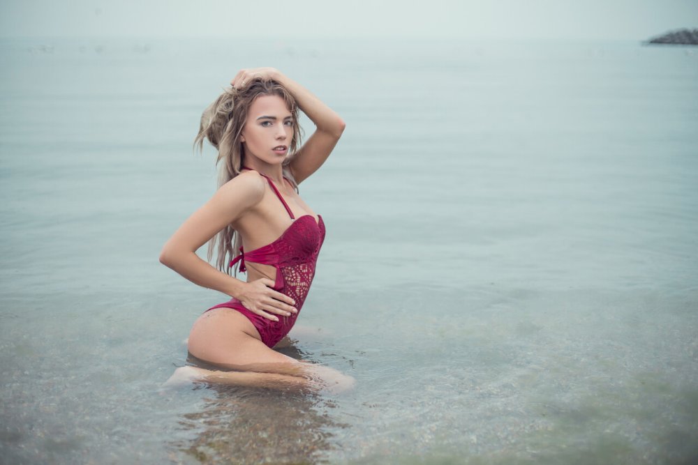 Carolina Vozniatski Bikini