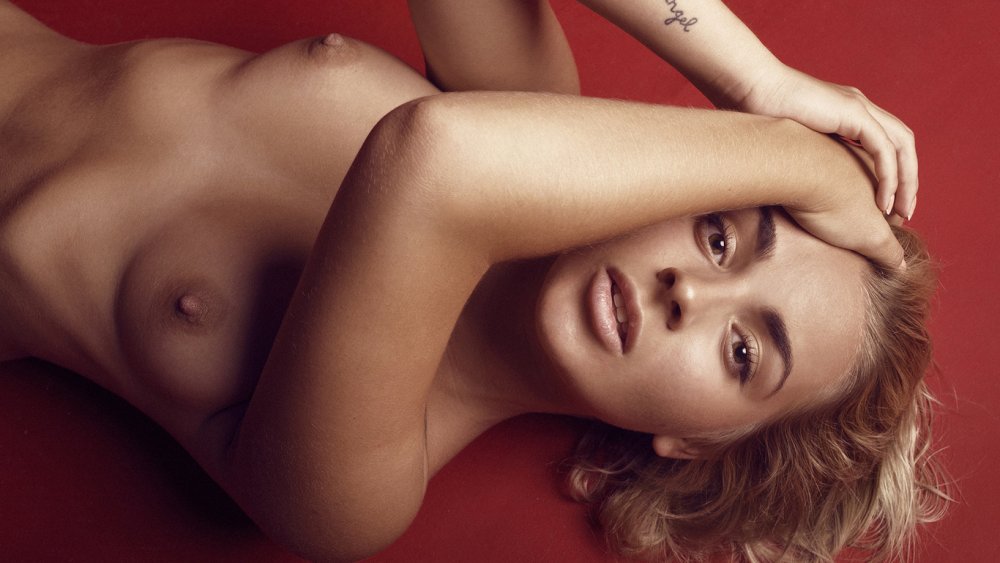 Erotic selfies of celebrities
